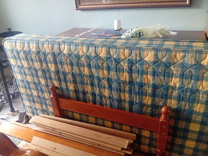 Single wooden bed,with used but good condition mattress if required