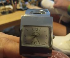 D&G QUARTS Georgio Valentian cuff watch with serial number good condition
