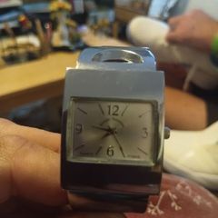 D&G QUARTS Georgio Valentian cuff watch with serial number good condition