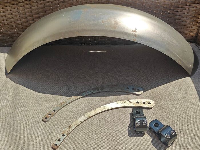 Custom rear fender plus accessories Harley XVS bobber
