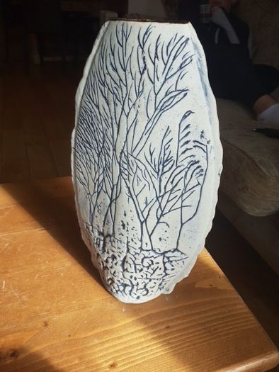 Pottery vase.