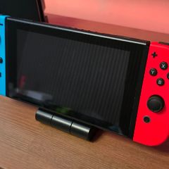 Nintendo Switch 32GB Console + Dock, Controller, Charger + Case + 2 Games