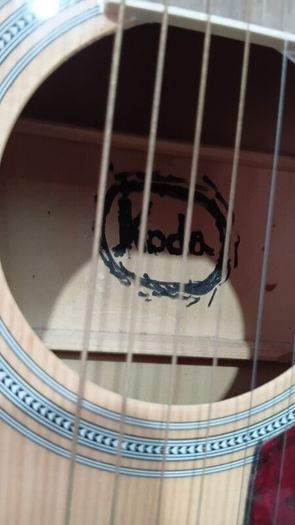 Koda Acoustic Guitar