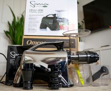 Omega Sana EUJ-606 Horizontal Slow Juicer in Chrome