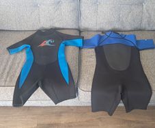 Two Childrens Wet Suit 9 - 10