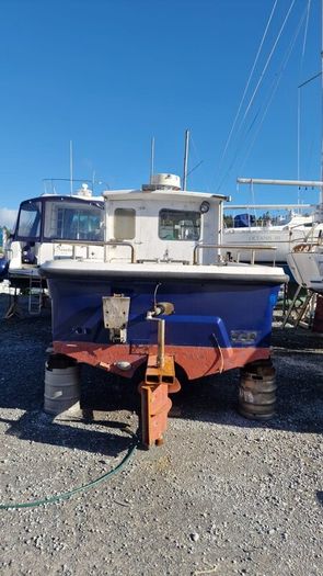 Angling boat