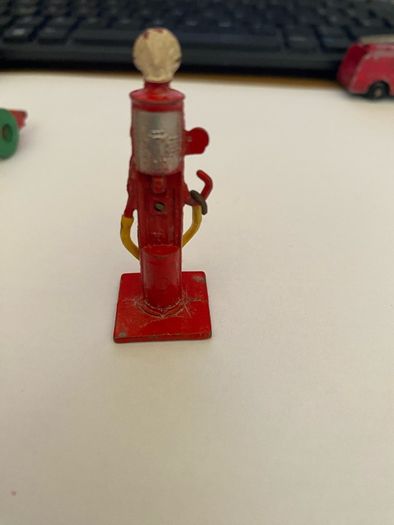 Dinky Toys Shell petrol pump