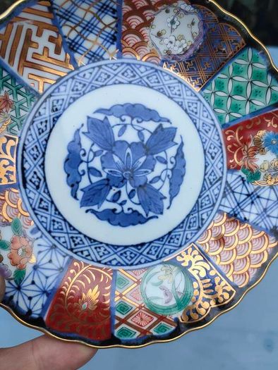 Ryunho Sanyo-Toki Imari Dish