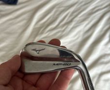Mizuno mp 20