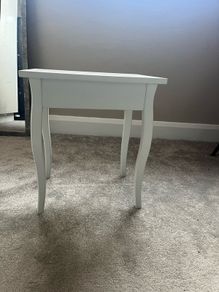 dressing table chair