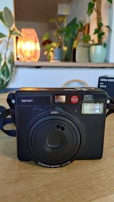 Leica Sofort Instant Camera