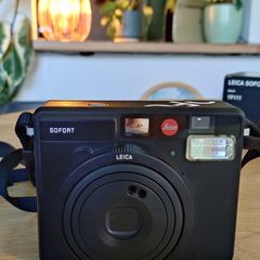 Leica Sofort Instant Camera