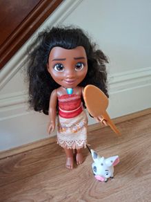 Disney Dolls Moana and Rapunzel