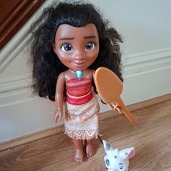 Disney Dolls Moana and Rapunzel