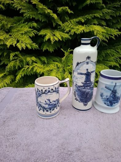 By post only set of blue delft items
