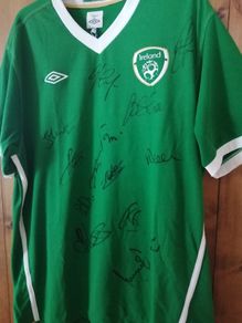 Carling Nations Cup 2011Signed Jersey and Ball