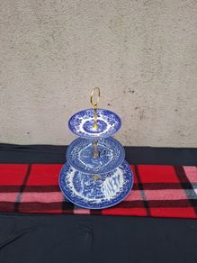 By post only blue cake stand