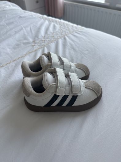 adidas VL court kids size 7k uk.