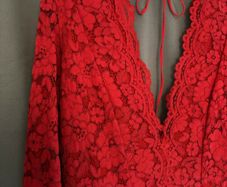 H&M red lace long sleeve V-neck mini dress size UK 14
