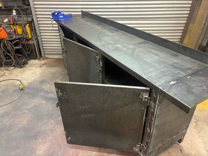 Steel work benches