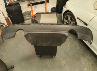 jaguar xe diffuser