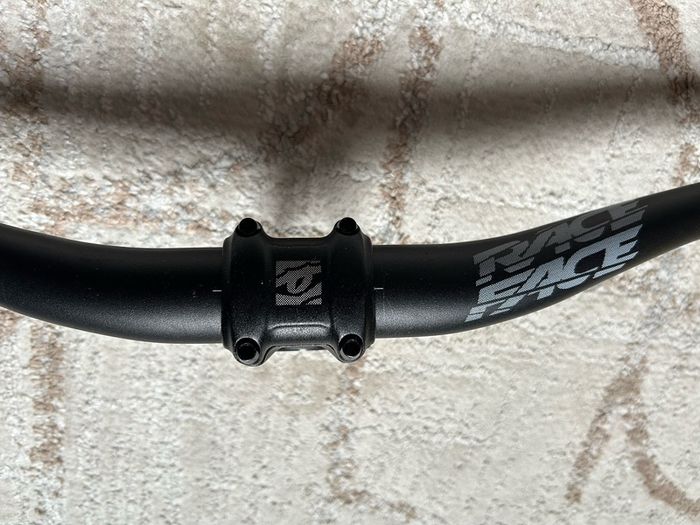 Race Face Chester 35 Riser 780mm Handlebar with 40mm stem