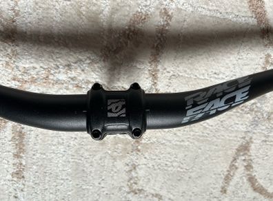 Race Face Chester 35 Riser 780mm Handlebar with 40mm stem