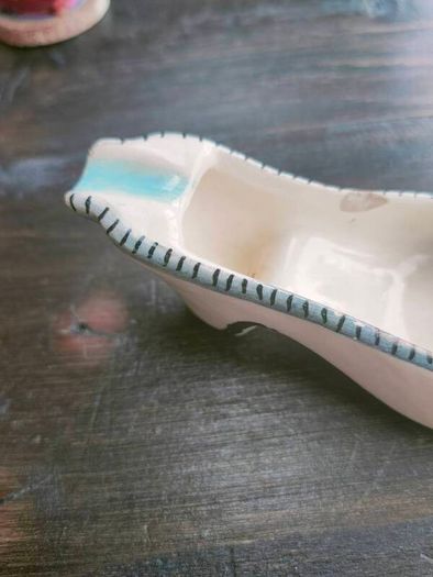 vintage ash tray