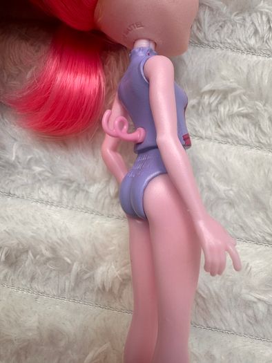 Enchantimals Petya Pig Baking Buddies Mini Doll Used Please see photos