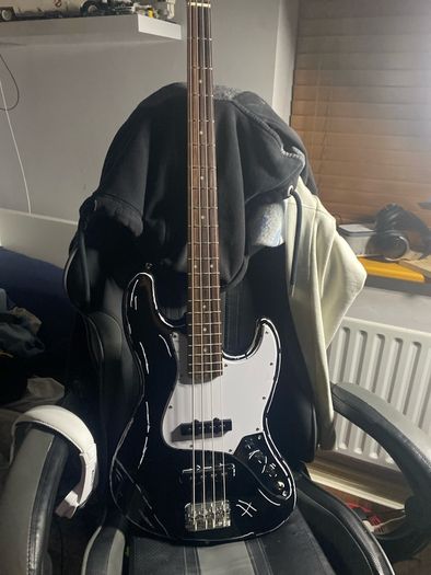 Aria stb pro II j bass and g4m guitar (FOR SWAPS)