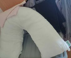 V-shaped pillow