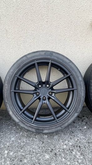 18 inch Arceo Monaco black alloys with new tires and rings for Volvo