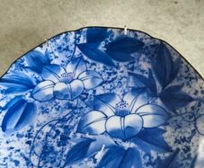 Antique wall hanging plate carefully selected large blue-and-white porcelain plate from the - Ryuho Kiln - that has been repatriated from Japan.