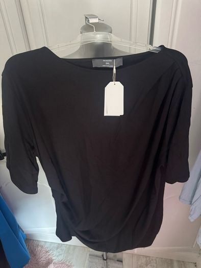 BNWT Black long line slimming cut blouse size 2 XL UK22/24 EU50/52 Postage included
