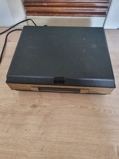 Fidelity HF42 Vintage Mini Portable Record Player