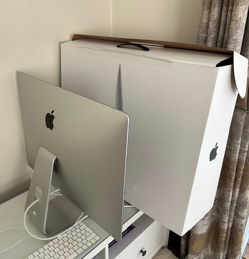 iMac 27 2019 - 5K Retina - 400 Euro - Excellent Condition - Packaging and all accessories included
