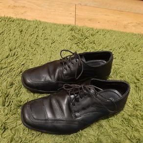 Black Debenhams first communion shoes size 3UK