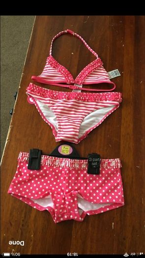 Girls BNWT three piece biniki age 7