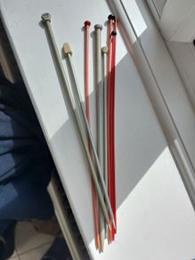 Mismatched knitting needles