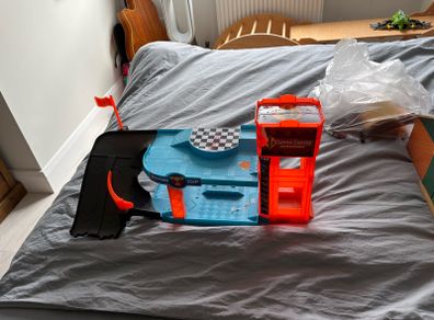 hot wheels garage