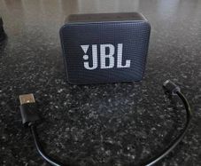 JBL go2 Bluetooth speaker