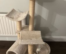 Cream Zooplus Cat Tree