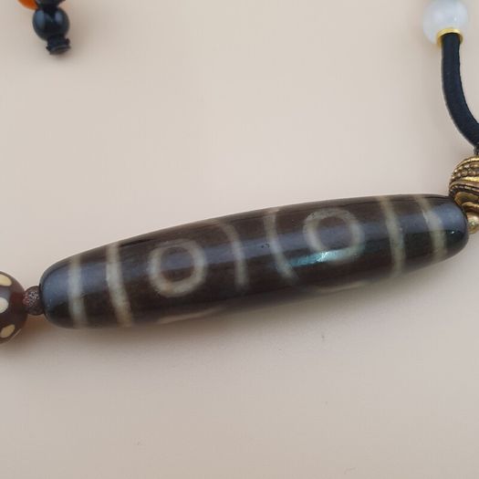 Vintage 3 Eyes Himalayan Tibetan Agate Dzi Bead Amulet Pendant Necklace