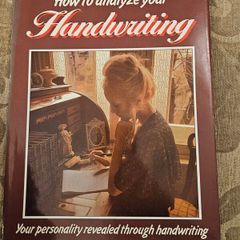 HOW To Analyse Your Handwriting. Your Personality Revealed Through Handwriting. Published By Cavendish House.  1985 Large Volume Hardback With Dustjacket In Good Condition.  See Photos For Same.
