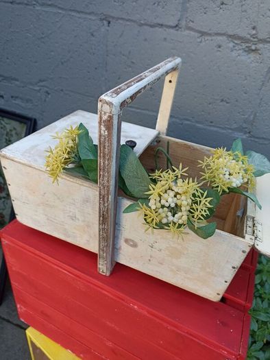 Vintage Wood Carrying Box