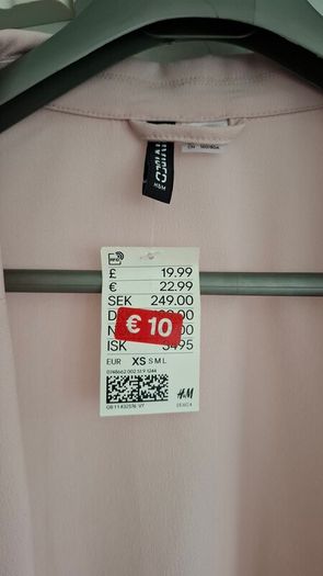 pink blazer