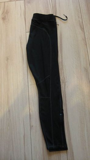 Black Puma ladies sportswear  bottoms size 6-8/extra small