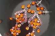 Beautiful crystal drop earrings.  Mickey London brand.