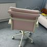 Pink office chair Image 2