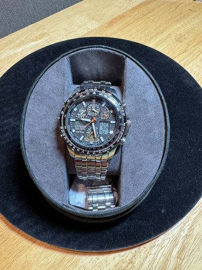 citizen Skyhawk Eco drive U600